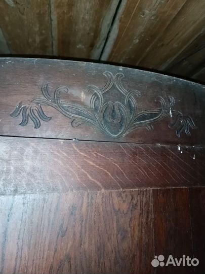 Шкаф старинный
