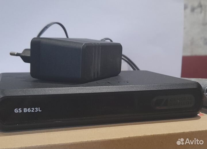 Двух тюнорный ресивер триколор GS B 623l