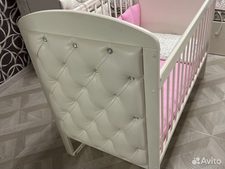 Детская кроватка