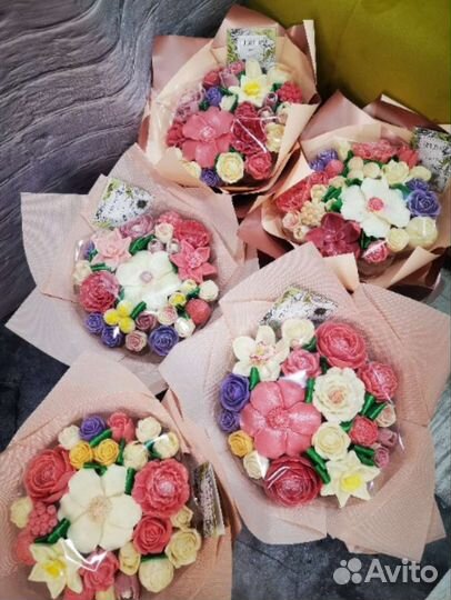 Букеты из шоколадных роз