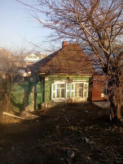 Дом 28 м² на участке 5 сот.