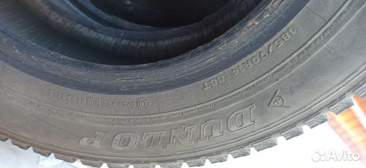 Dunlop SP Winter Ice 01 185/70 R14 88T