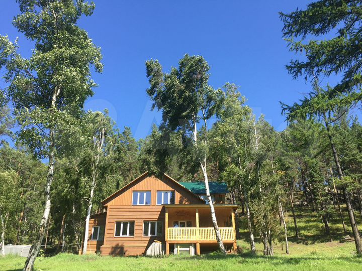 Коттедж 200 м² на участке 50 сот.
