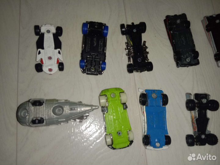 Машинки хотвилс