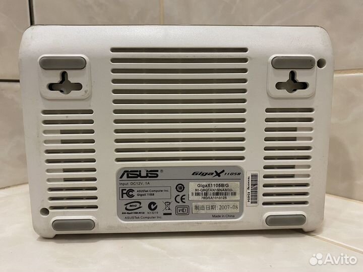 Коммутатор asus GigaX1005B