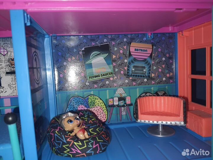 Кукольный Домик с мебелю