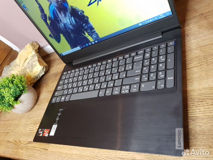 Новый Ryzen5 8потоков. Vega8 4гб. гарантия