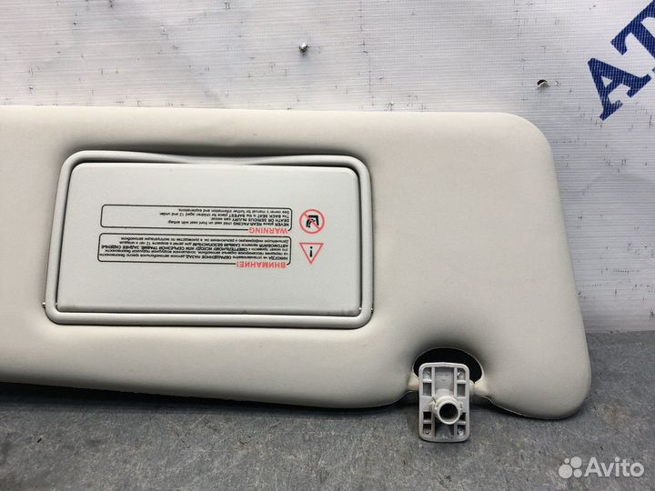 Солнцезащитный козырёк прав Nissan Almera g15