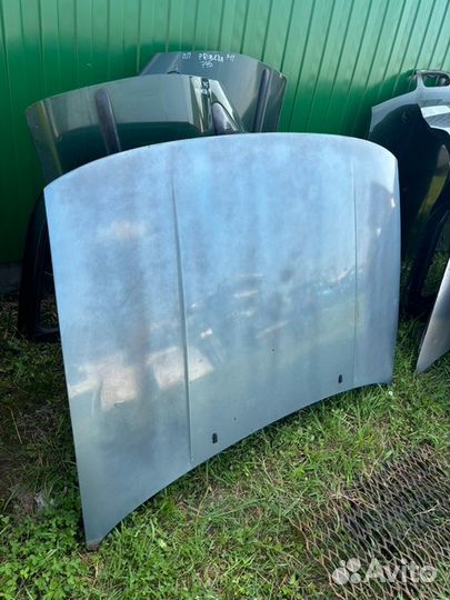 Капот Volkswagen Passat универсал RP 1991