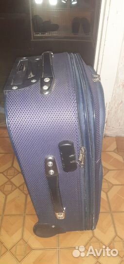 Чемодан на колесах