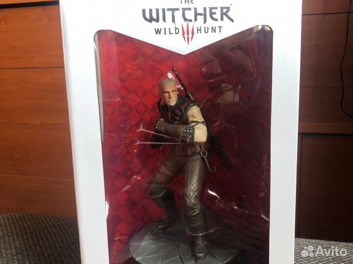 Фигурка Геральт