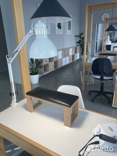 Аппаратный маникюр педикюр