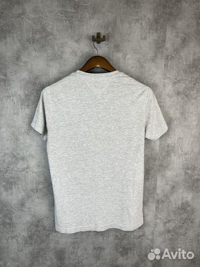 Футболка Tommy Hilfiger размер S оригинал
