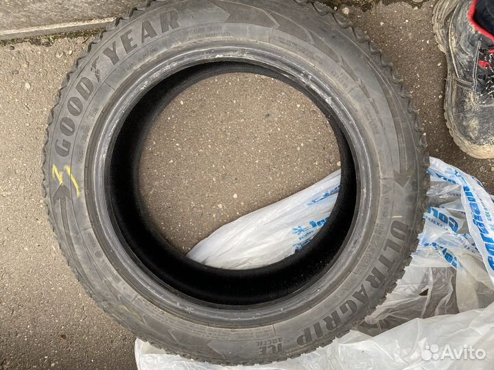 Goodyear UltraGrip Ice 205/55 R16