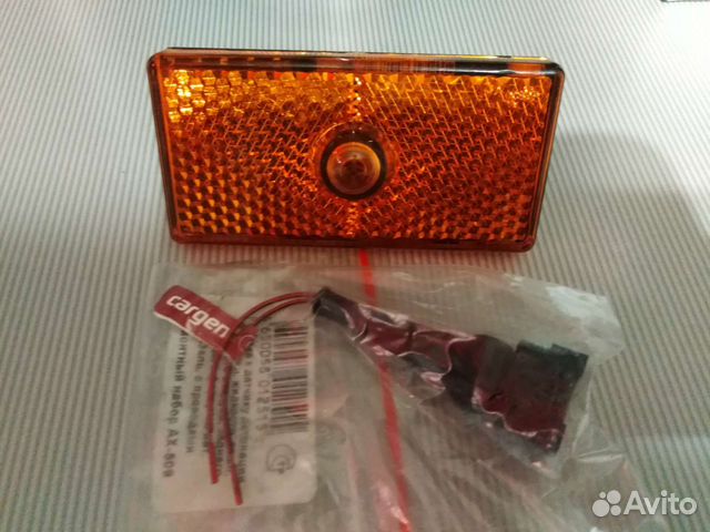 Фонарь габаритный боковой