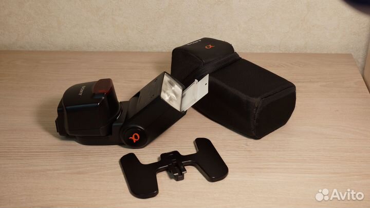 Комплект: Вспышка Sony HVL-F43AM с модификаторами