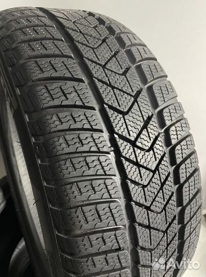 Pirelli Winter Sottozero 3 245/45 R18
