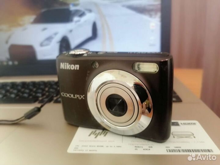 Компактный фотоаппарат