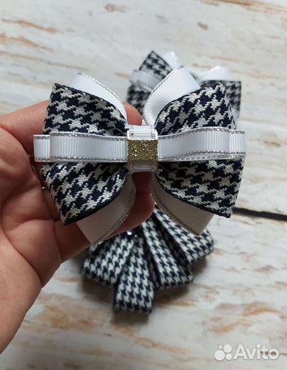 Школьные комплекты:бантики и галстучек