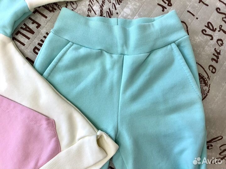 Спортивный костюм на весну/лето 110/116