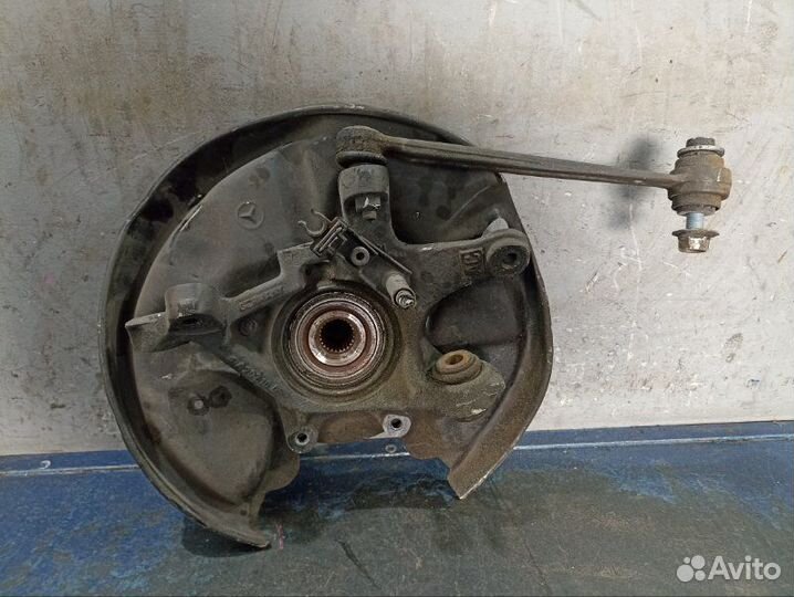 Ступица задняя левая Chrysler Crossfire