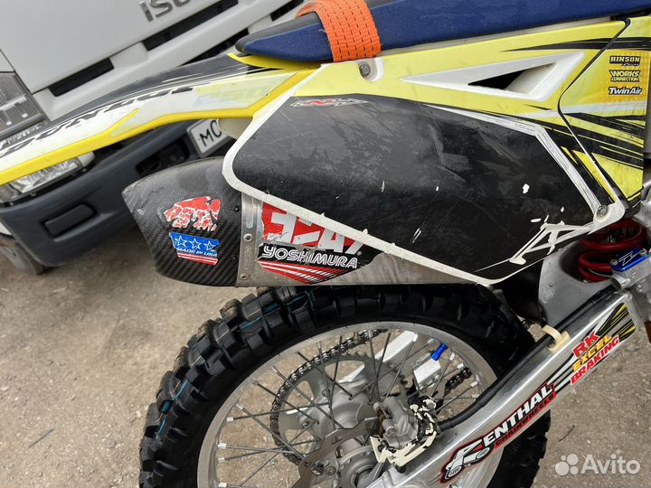 Suzuki RMZ