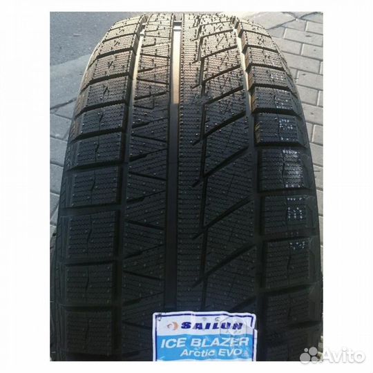 Sailun Ice Blazer Arctic EVO 275/45 R20