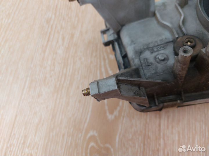 Фара левая Mitsubishi Lancer / Mitsubishi Libero