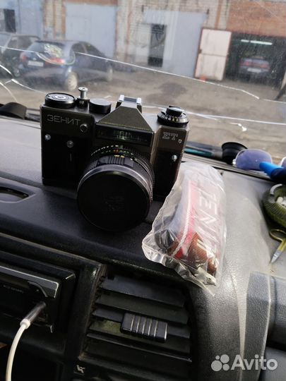 Плёночный фотоаппарат зенит