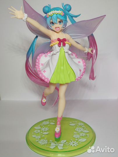 Фигурка Hatsune Miku