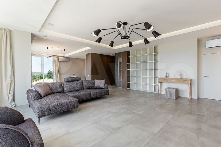 4-к. квартира, 210 м², 6/7 эт.