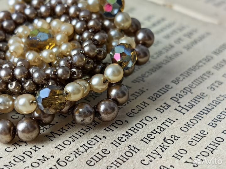 Брошь винтажная СССР из бусин