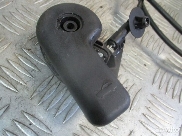 Трос капота Ford Focus 3 2012г