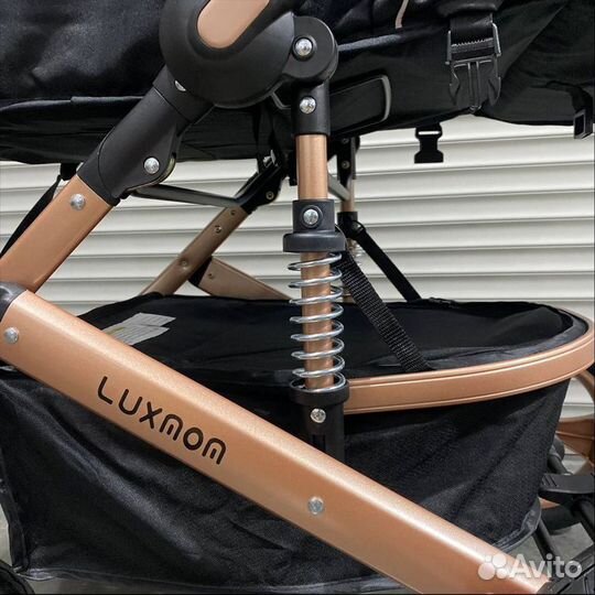 Luxmom Прогулочная коляска