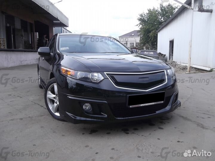 Тюнинг решетка радиатора Mugen на Honda Accord 8