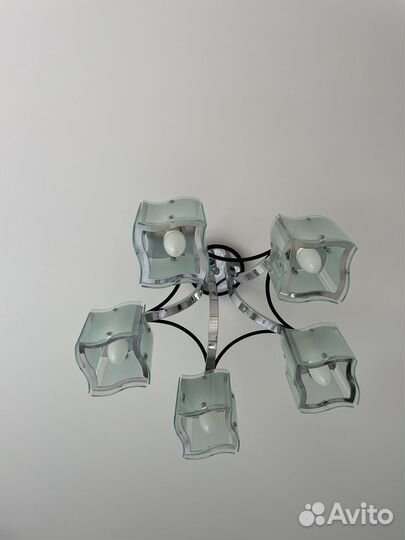 Люстра потолочная подвесная