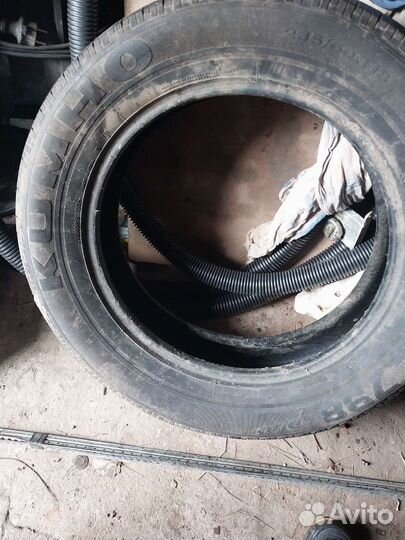 Kumho Road Venture 798 235/60 R18