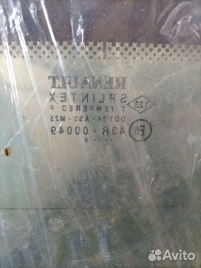 Стекло заднее renault