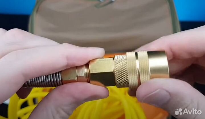 Компрессор автомобильный berkut R17 насос