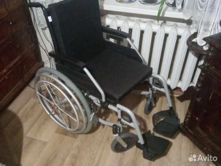 Инвалидная коляска новая
