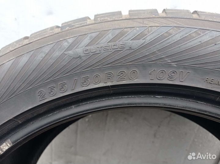 Yokohama W.Drive 255/50 R20 109V