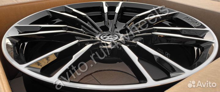 Кованые диски Volkswagen Touareg R19 наличие