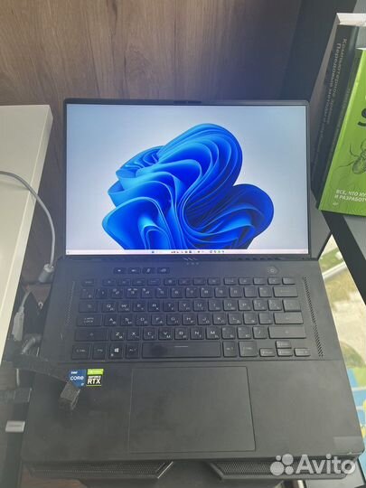 Игровой мощный ноутбук Asus rog zephyrus m16
