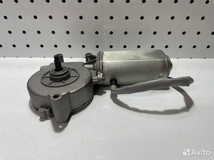 Мотор стеклоподъемника левый Renault Daf Premium