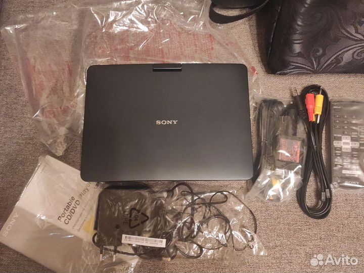 Портативный видеопроигрыватель sony DVP-FX930