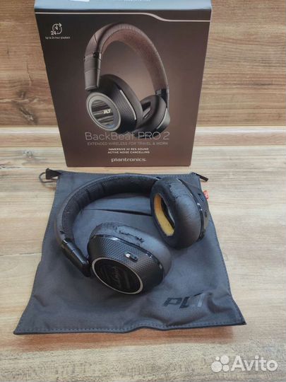 Наушники Plantronics BackBeat Pro 2