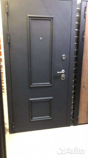 Дверь металлическая. Большой выбор моделей