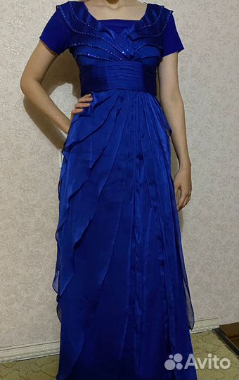 Вечернее платье