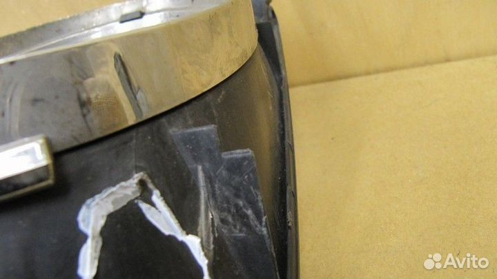 Решётка в бампер правая Toyota Land Cruiser (150)