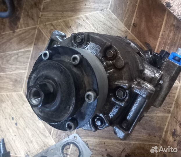 Компрессор кондиционера Audi A8 4e0260805am